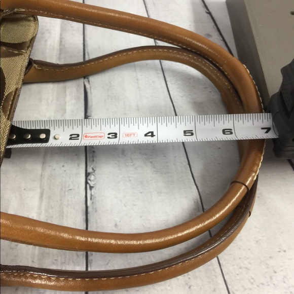 Authentic coach purse - Picture 5 of 7